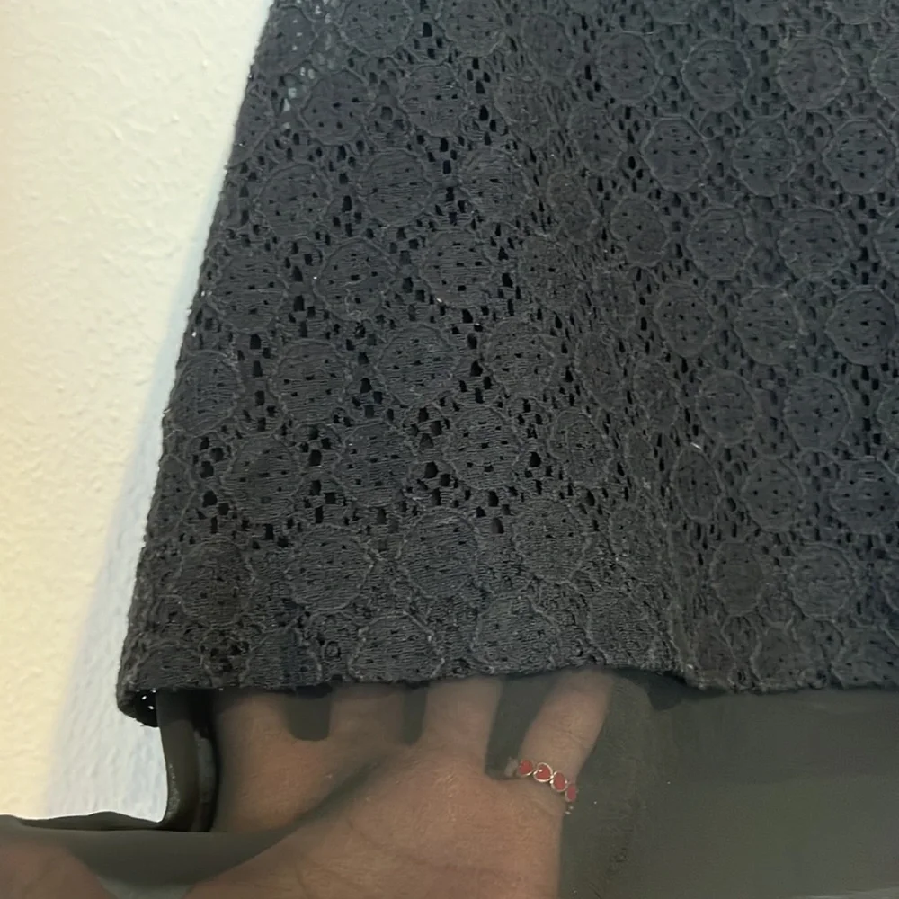Sleeveless top - Picture 2 of 3